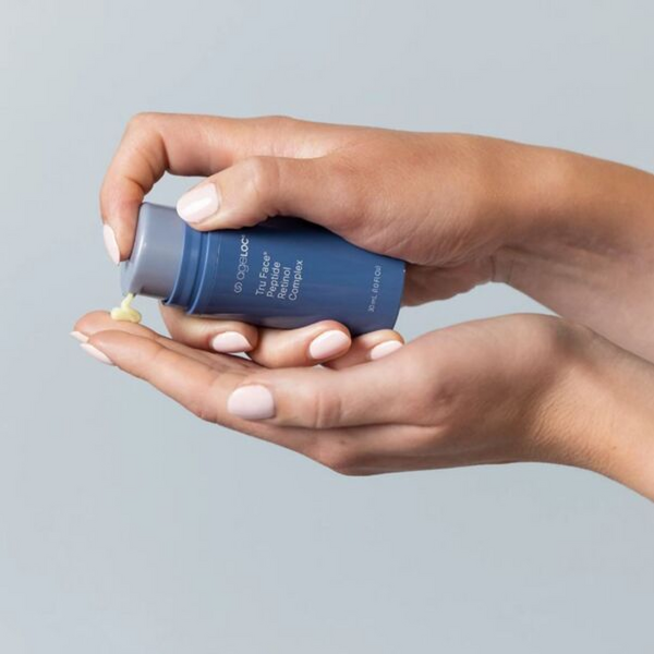 truface-retinol-complex-model2